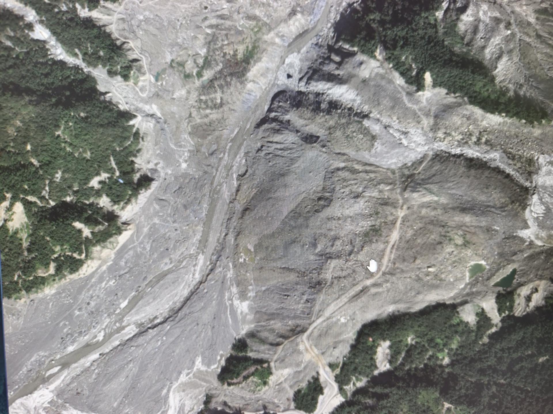 2010年代＿ 八八風災後高雄市甲仙區小林村被大量土石覆蓋（照片來源：航遙測分署）