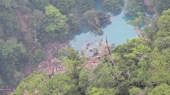 4/9林保署空拍合歡溪堰塞湖現況，推估蓄水量約3萬噸。照片來源/林保署台中分署